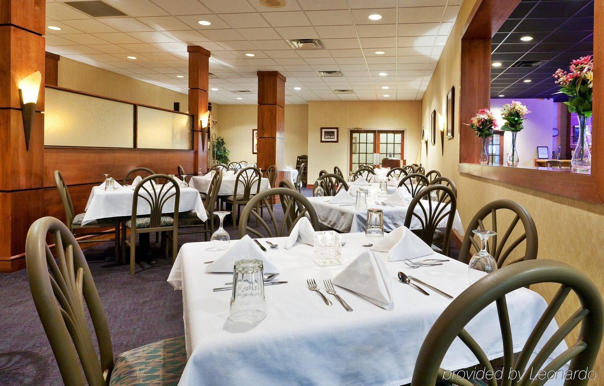 Clarion Pointe Hopkinsville Near The Bruce Convention Center Restoran gambar